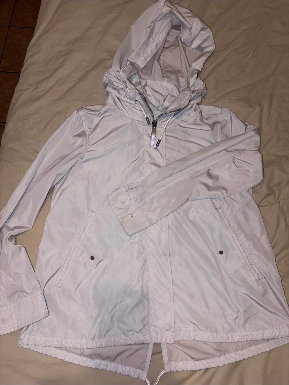 Lightweight Hooded Anorak Jacket - White